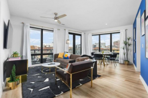 Luxury 2 Bedroom 4 Bed with HUGE Wrap Around Patio Gym and Pool